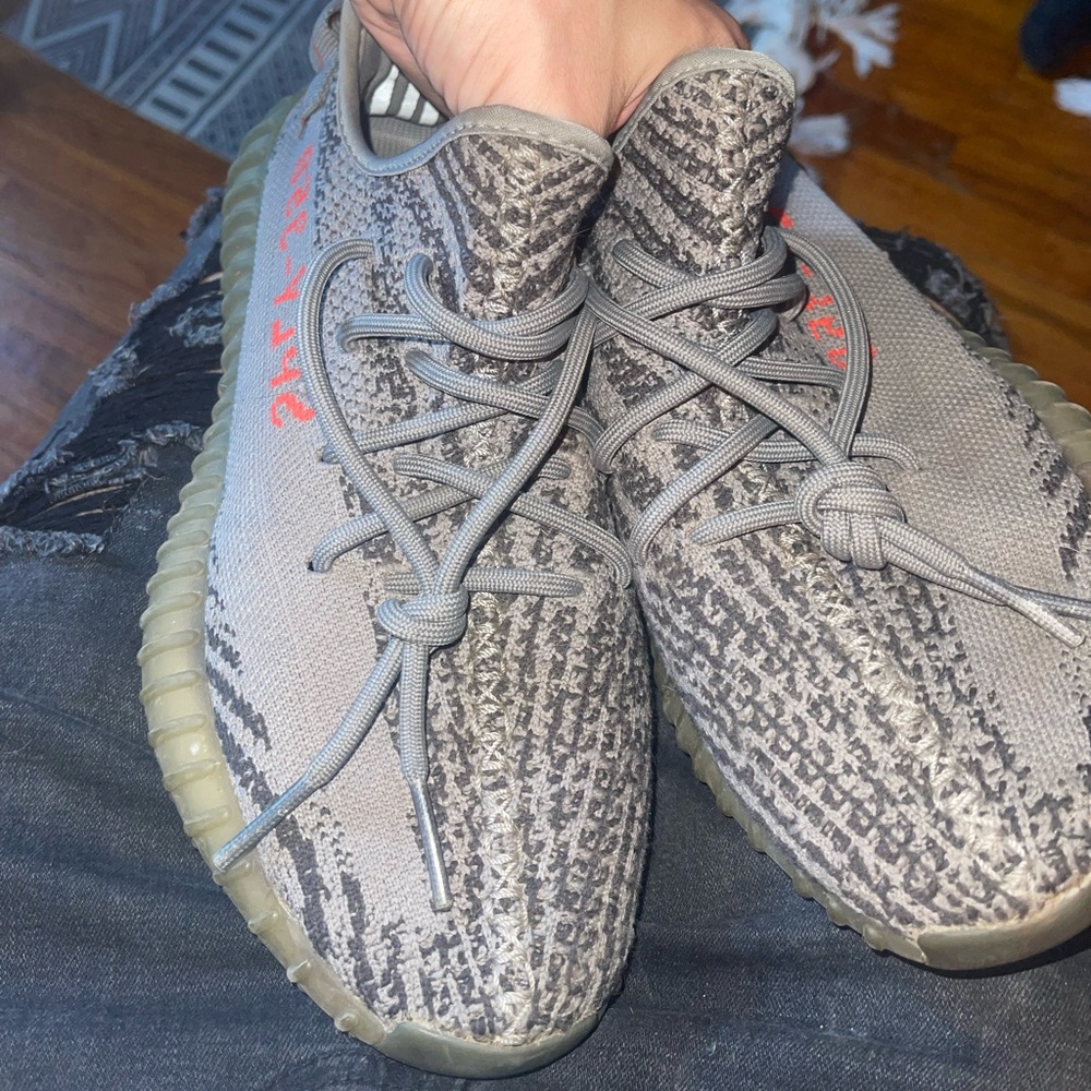Yeezy 350 v2 beluga reflective size 9